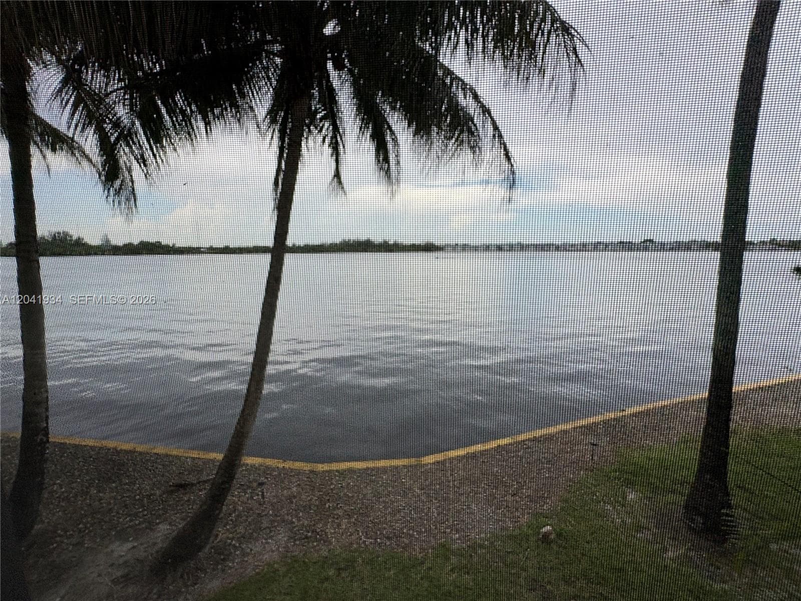 1075 NE Miami Gardens Dr 211 photo 4