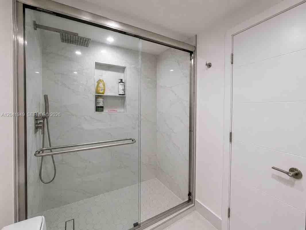 500 Bayview Dr 232 photo 17