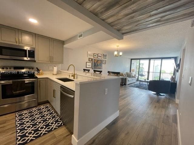 17 Royal Palm Way 302 photo 16
