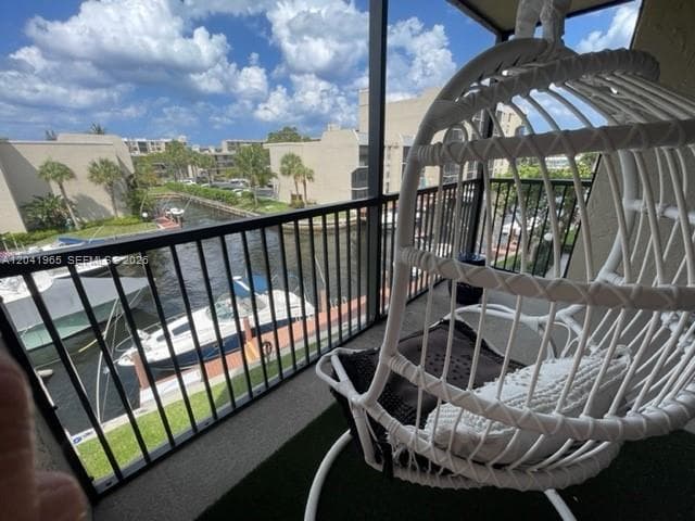 17 Royal Palm Way 302 photo 3