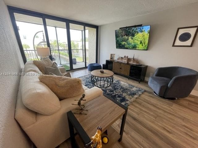 17 Royal Palm Way 302 photo 20