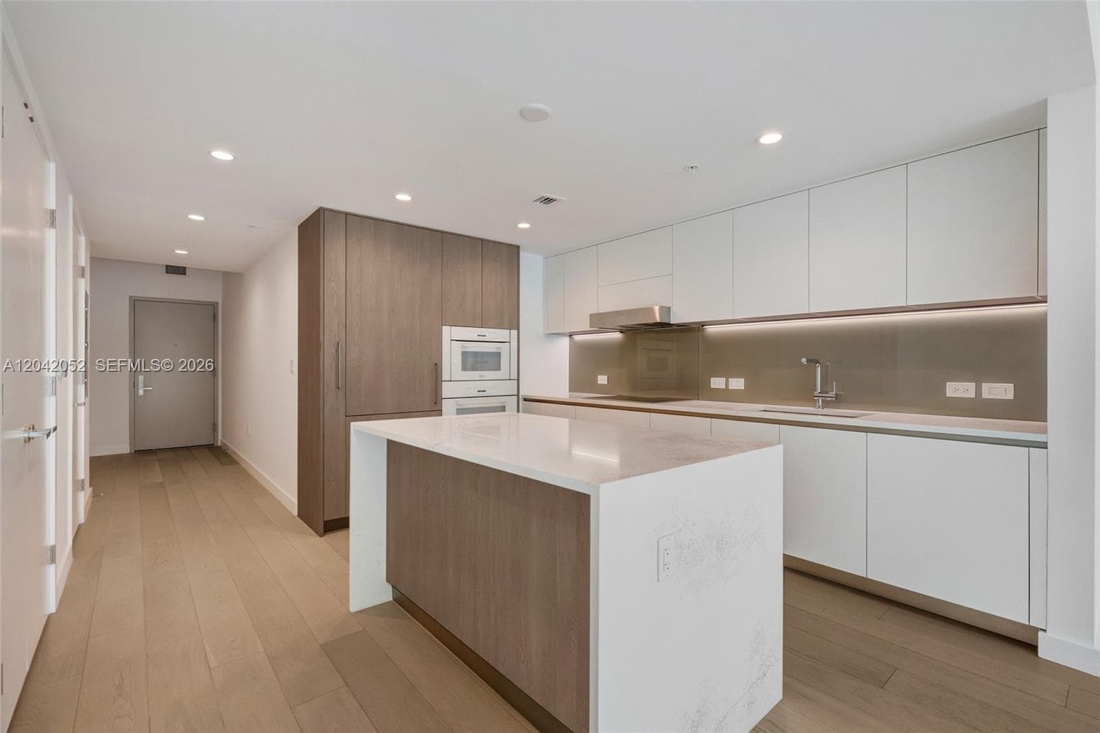 9221 E Bay Harbor Drive 210 photo 3
