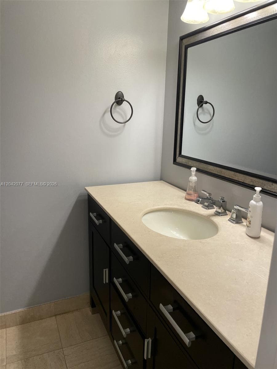 1201 S Ocean Dr 1107S photo 12