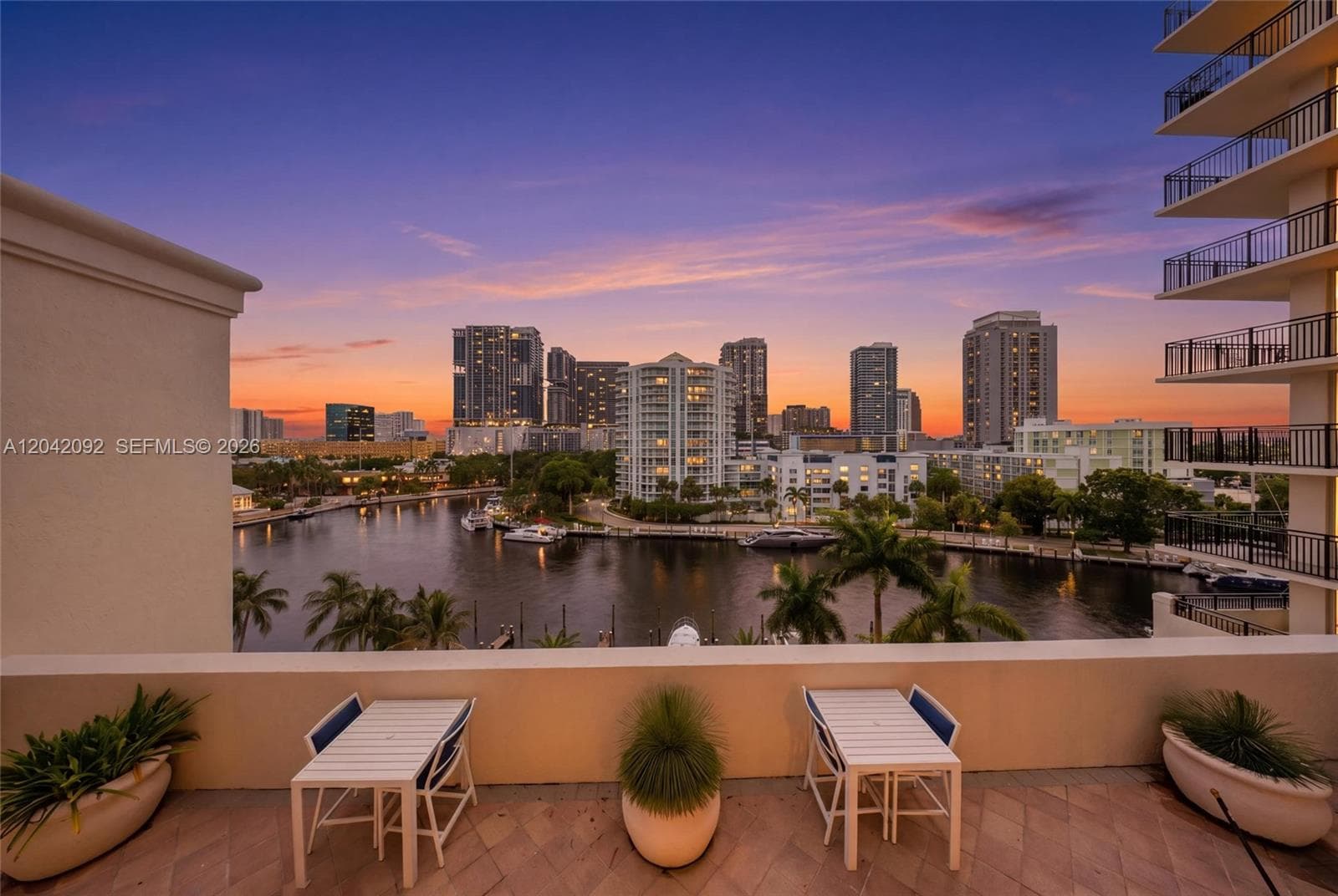 610 W Las Olas Blvd 1912N photo 3