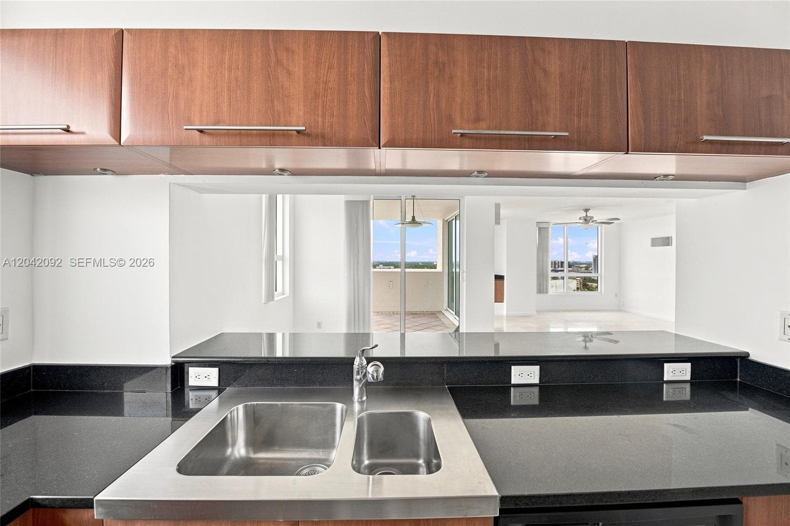 610 W Las Olas Blvd 1912N photo 10