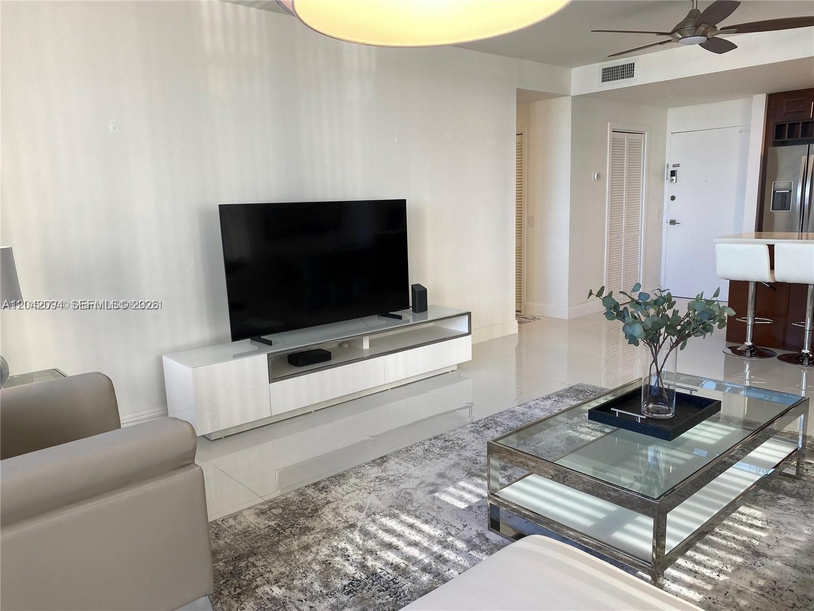 3505 S Ocean Dr (avail July,11 2026) 606 photo 12