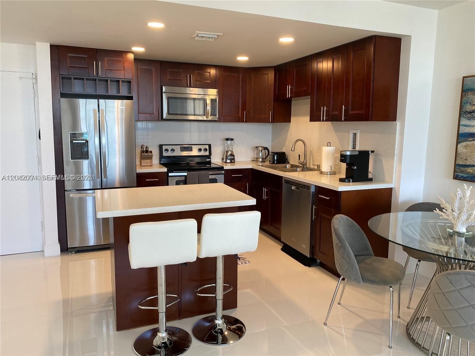 3505 S Ocean Dr (avail July,11 2026) 606 photo 5
