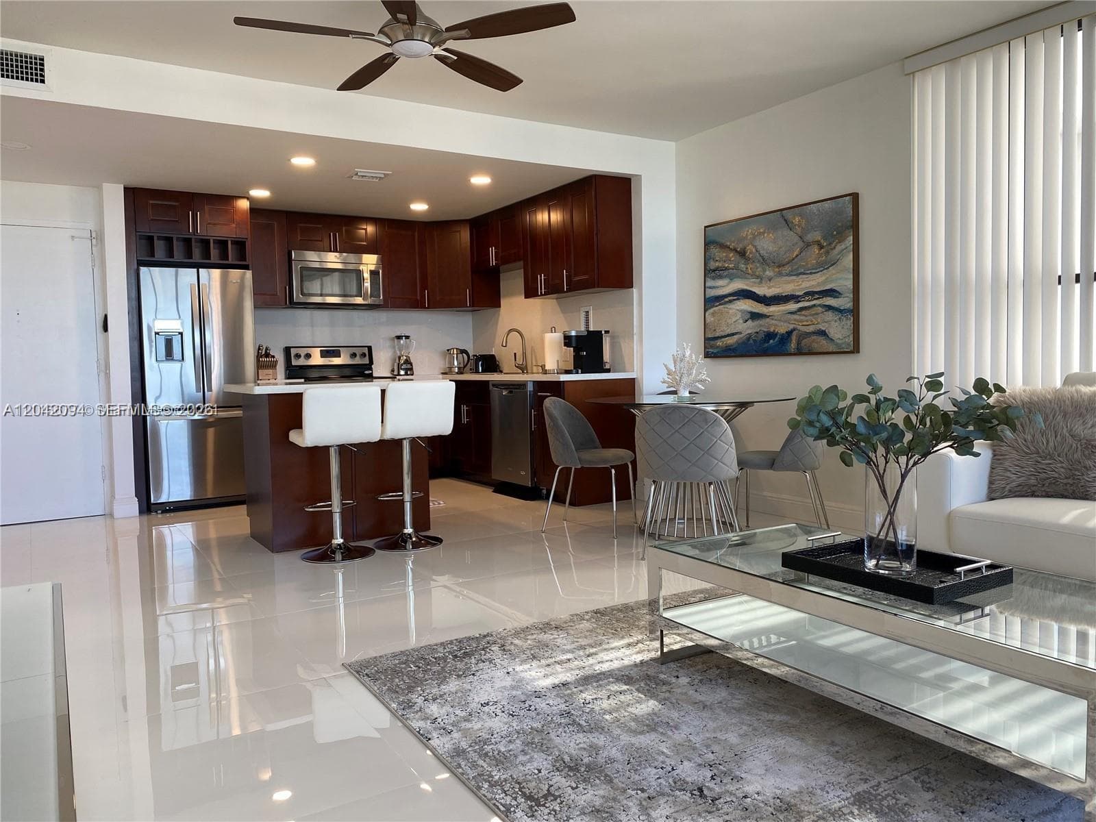 3505 S Ocean Dr (avail July,11 2026) 606 photo 9