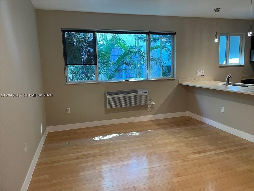 7171 Bay Dr 9 photo 6