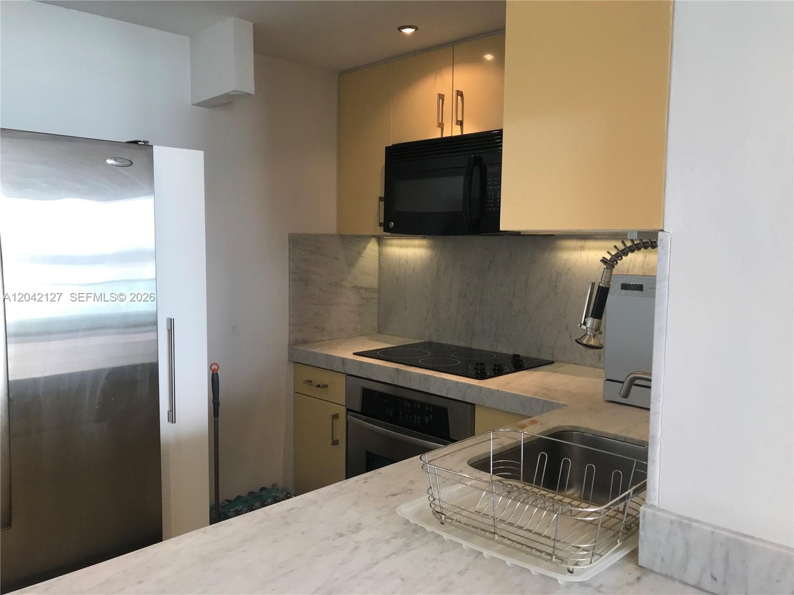 1000 WEST AVE 318 photo 13