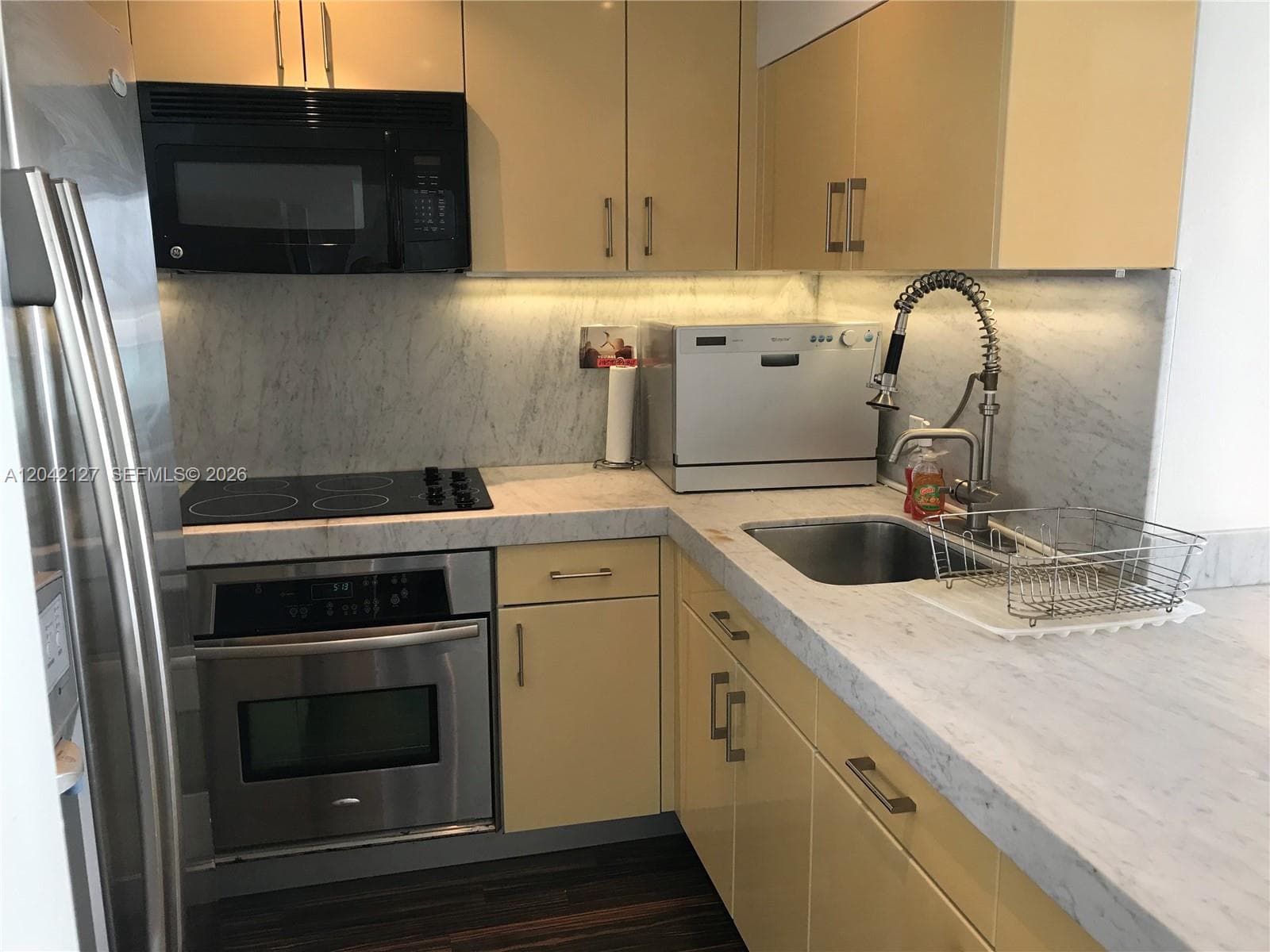 1000 WEST AVE 318 photo 12