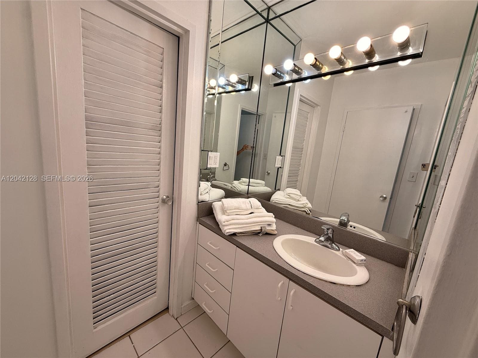 100 Lincoln Rd 1025 photo 15
