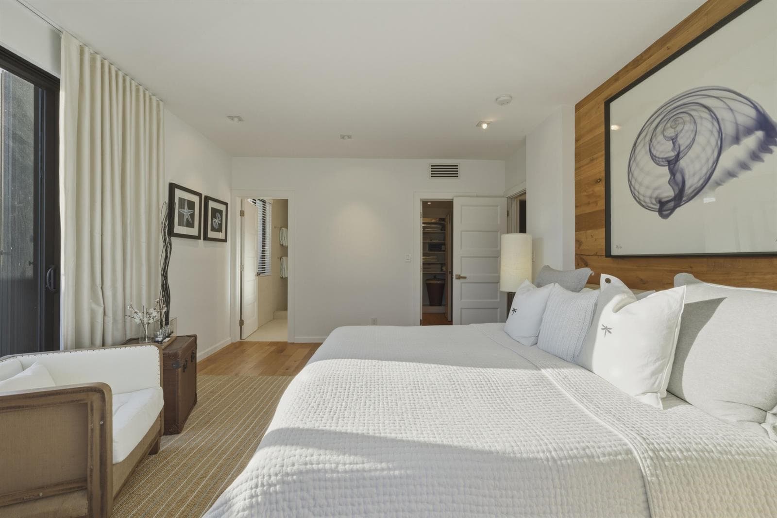 1676 S Ocean Lane 253 photo 20