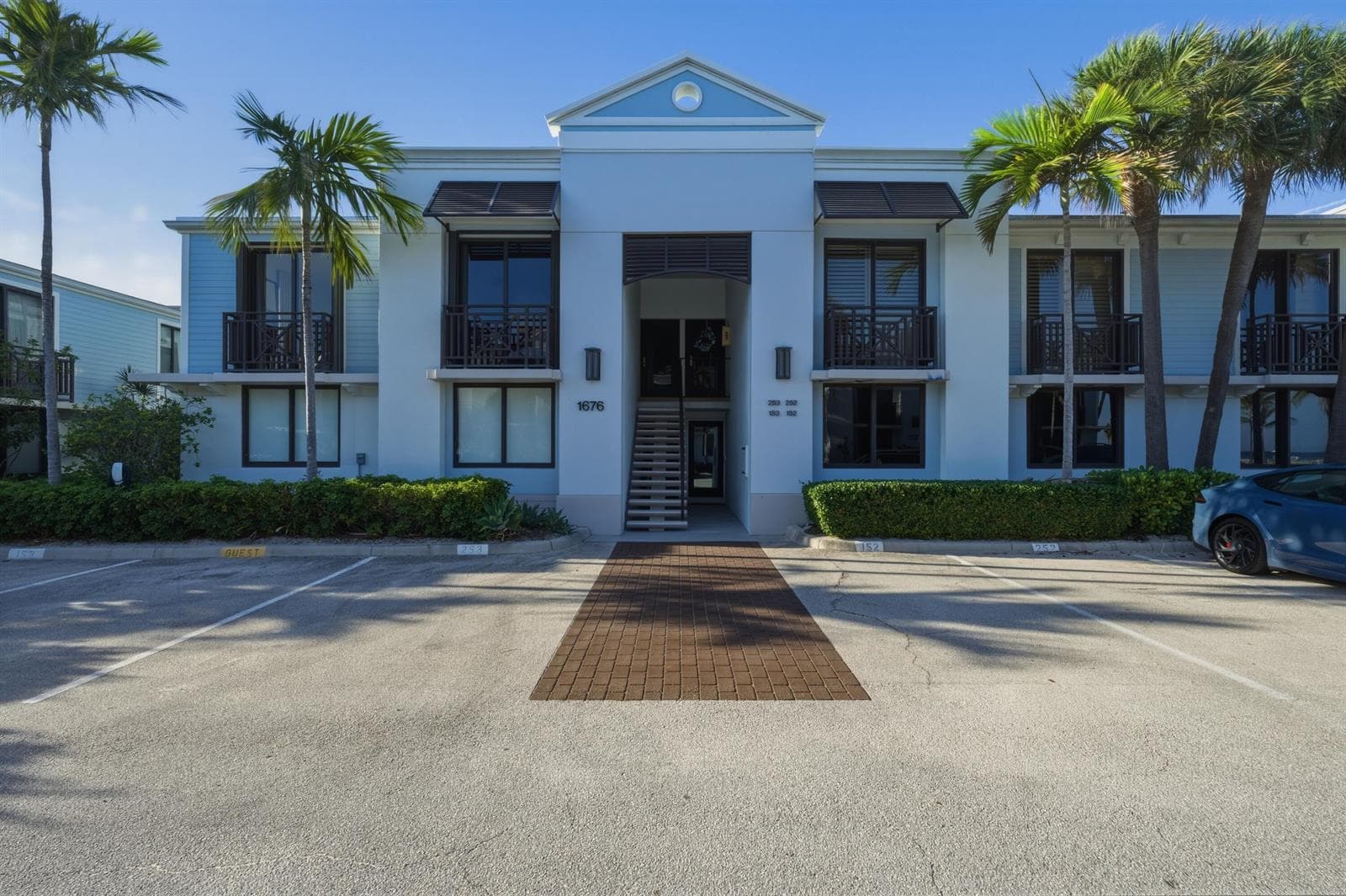 1676 S Ocean Lane 253 photo 4