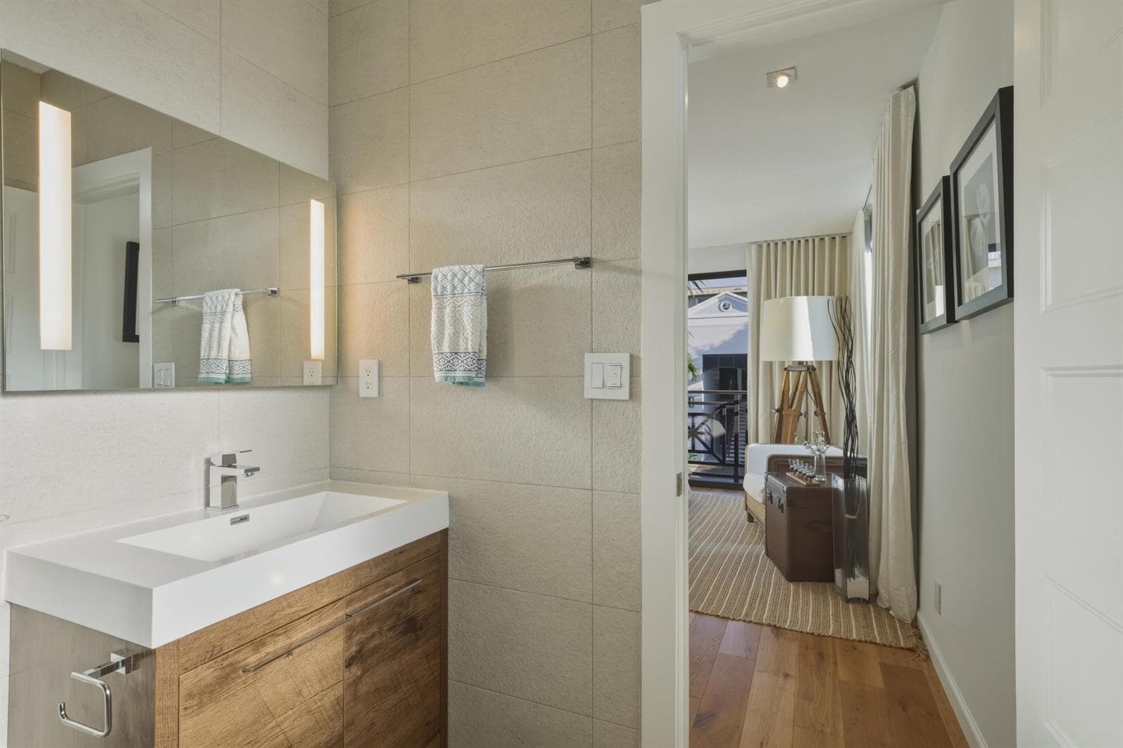 1676 S Ocean Lane 253 photo 25