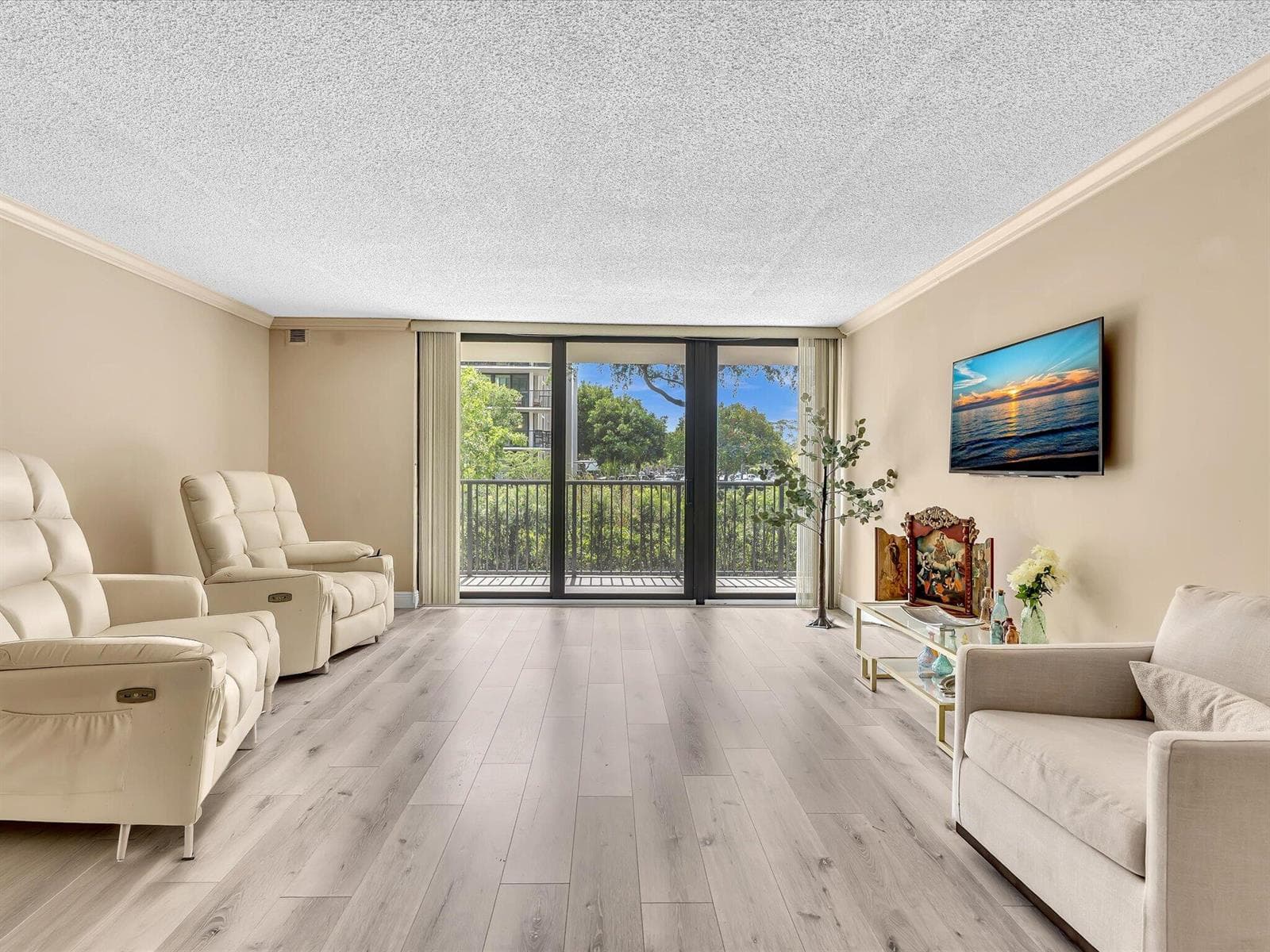1350 River Reach Drive 111 photo 2