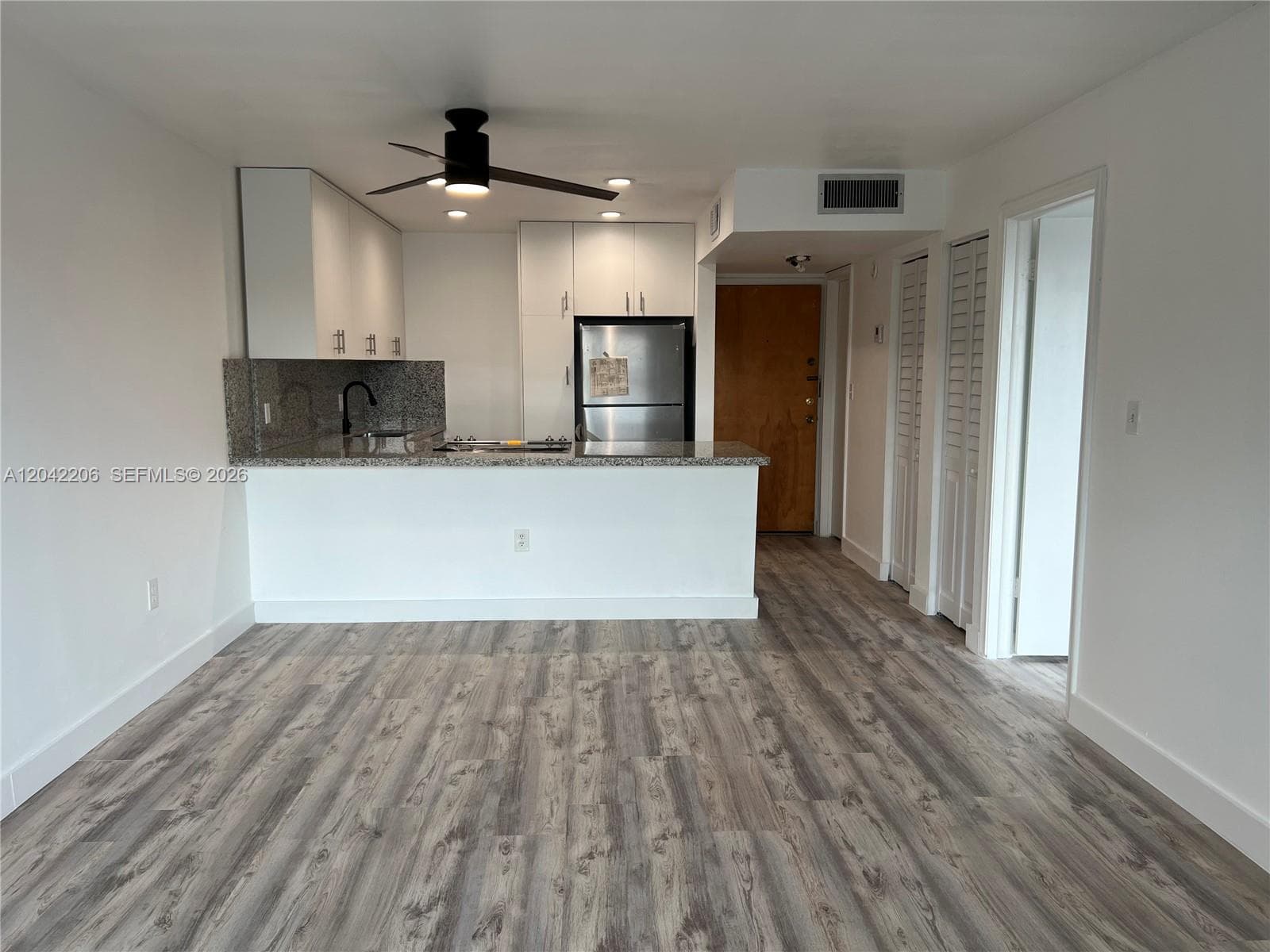 860 NE 78th St 303 photo 17