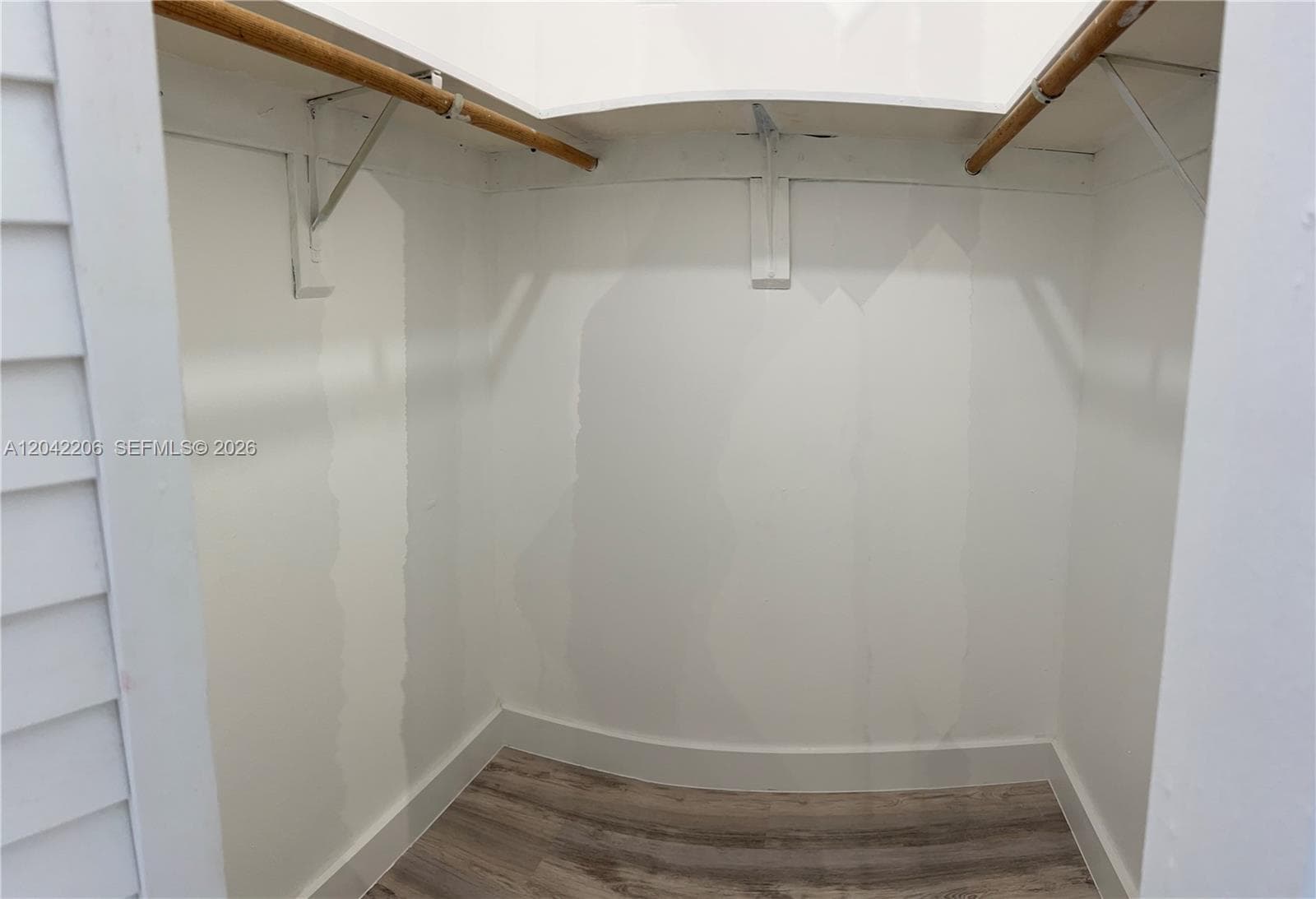 860 NE 78th St 303 photo 24