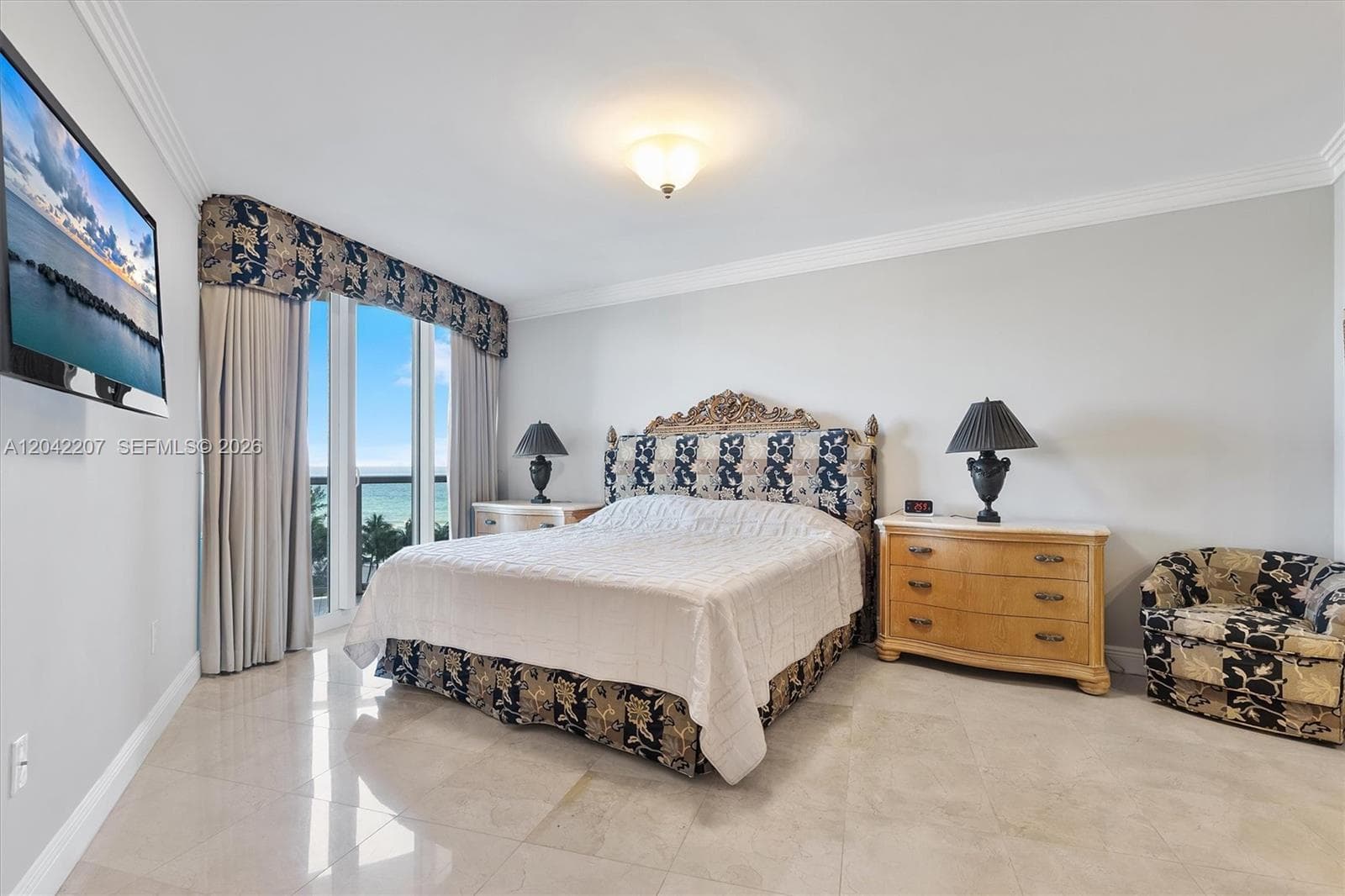 19333 Collins Ave 703 photo 9