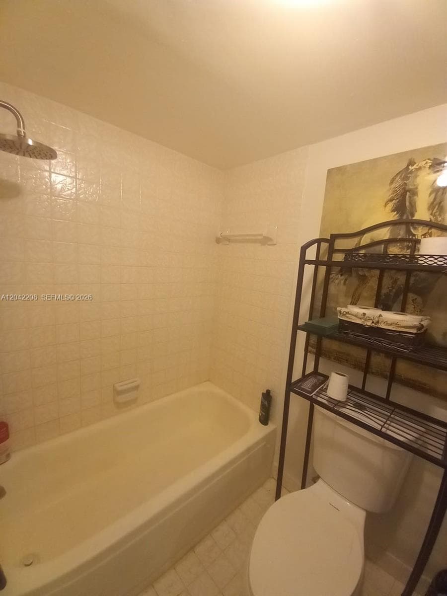 18021 Biscayne Blvd 1101 photo 9
