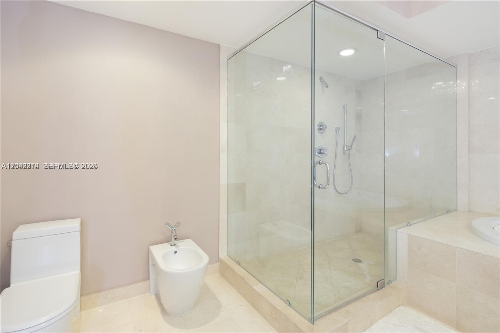 17201 Collins Ave+Den 803 photo 16