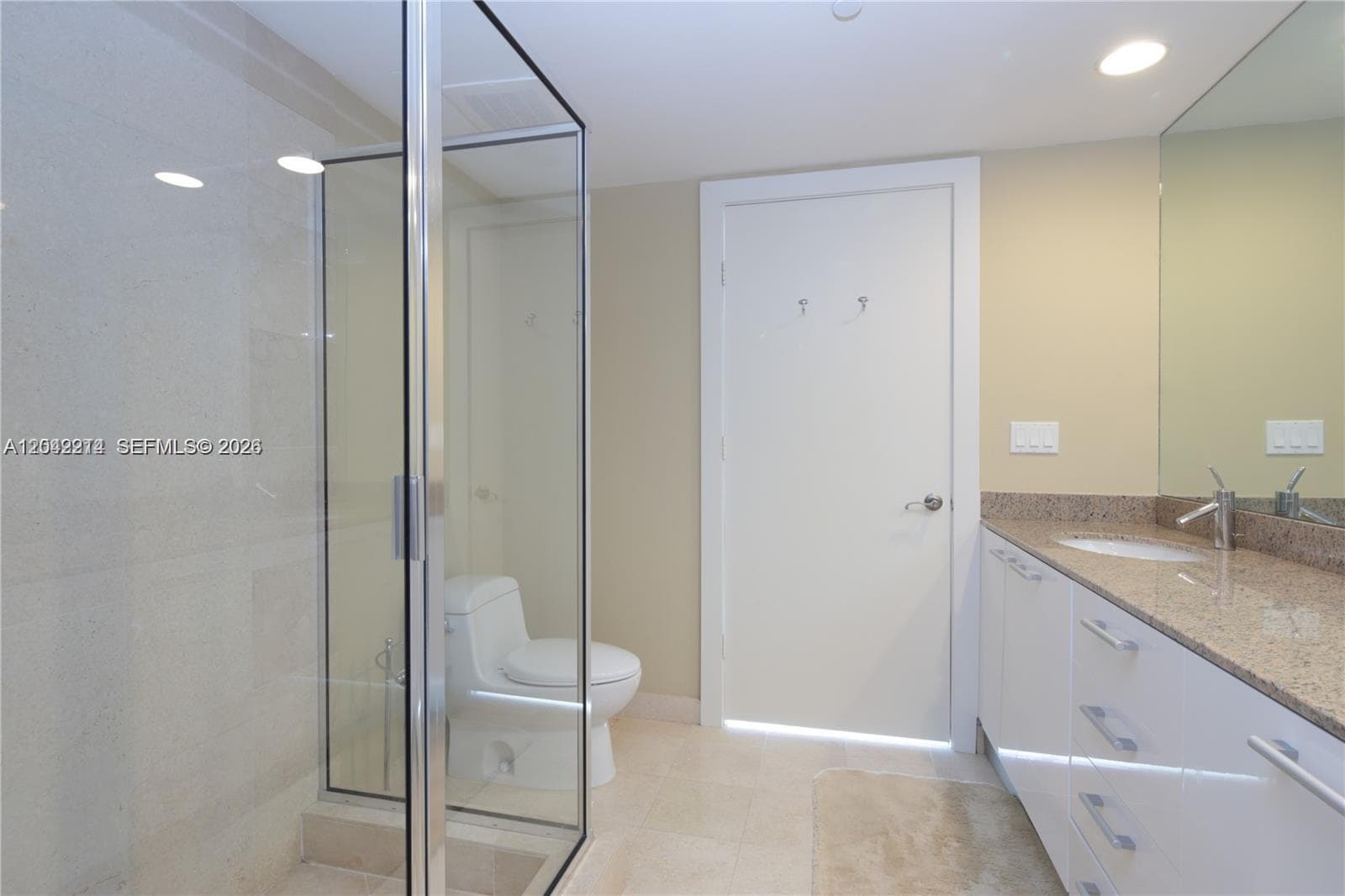 17201 Collins Ave+Den 803 photo 12