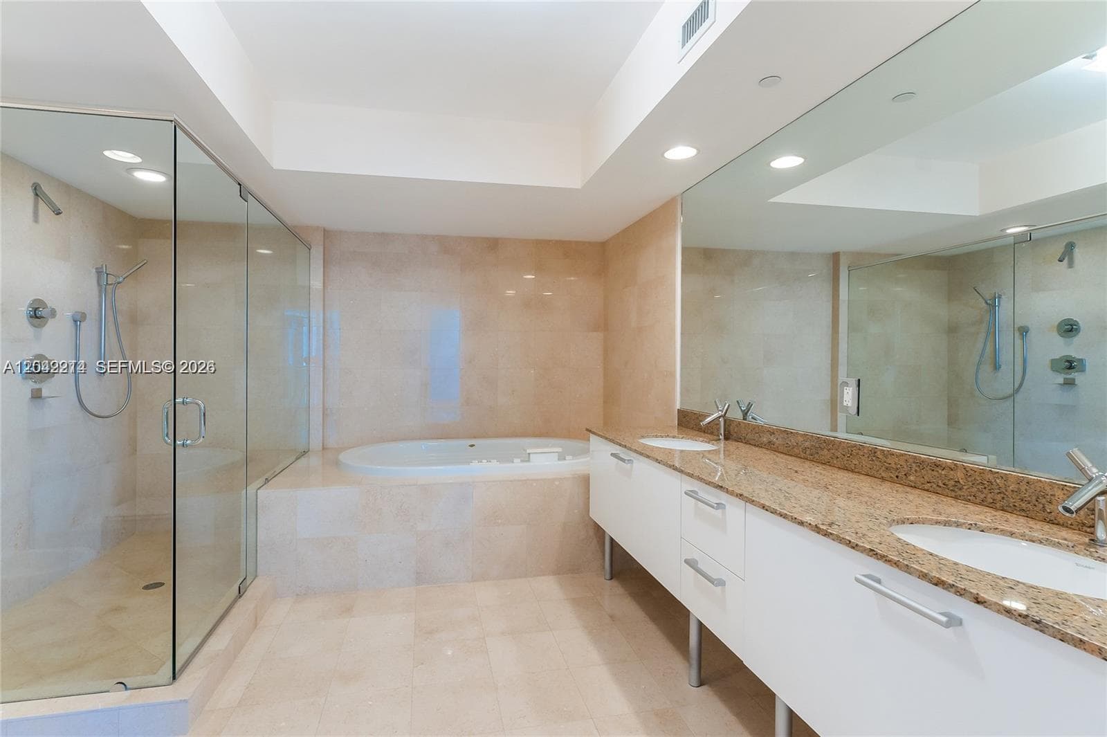 17201 Collins Ave+Den 803 photo 15