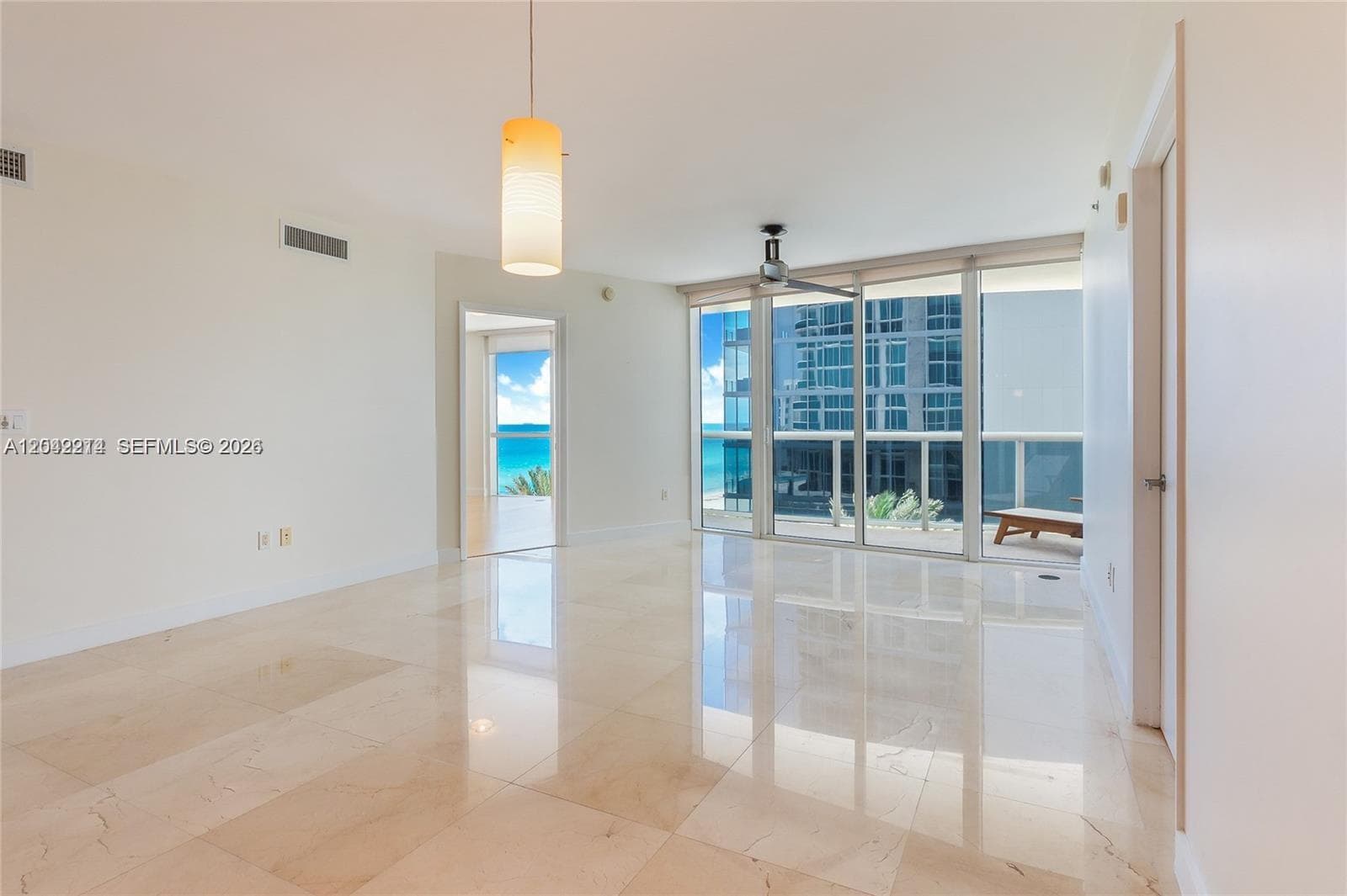 17201 Collins Ave+Den 803 photo 8