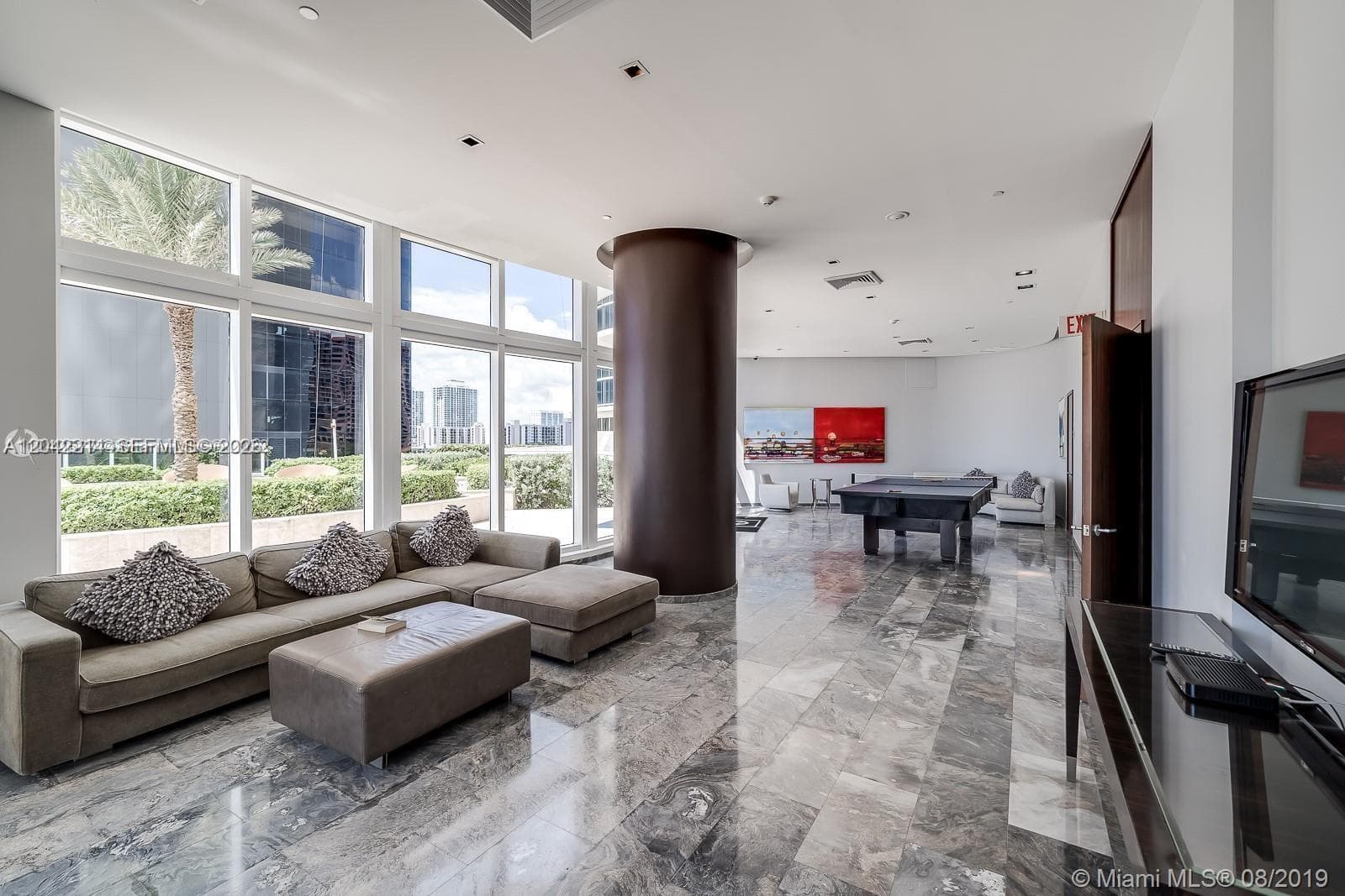 17201 Collins Ave+Den 803 photo 25