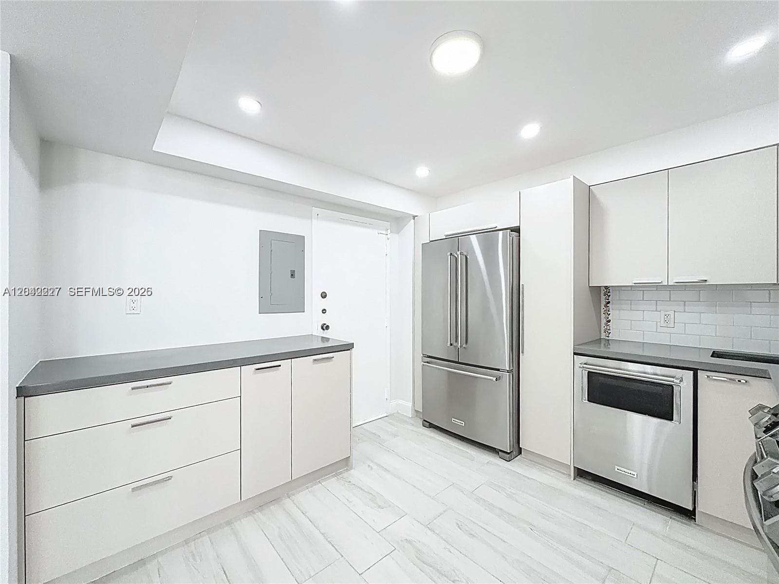 250 174th St 1211 photo 13