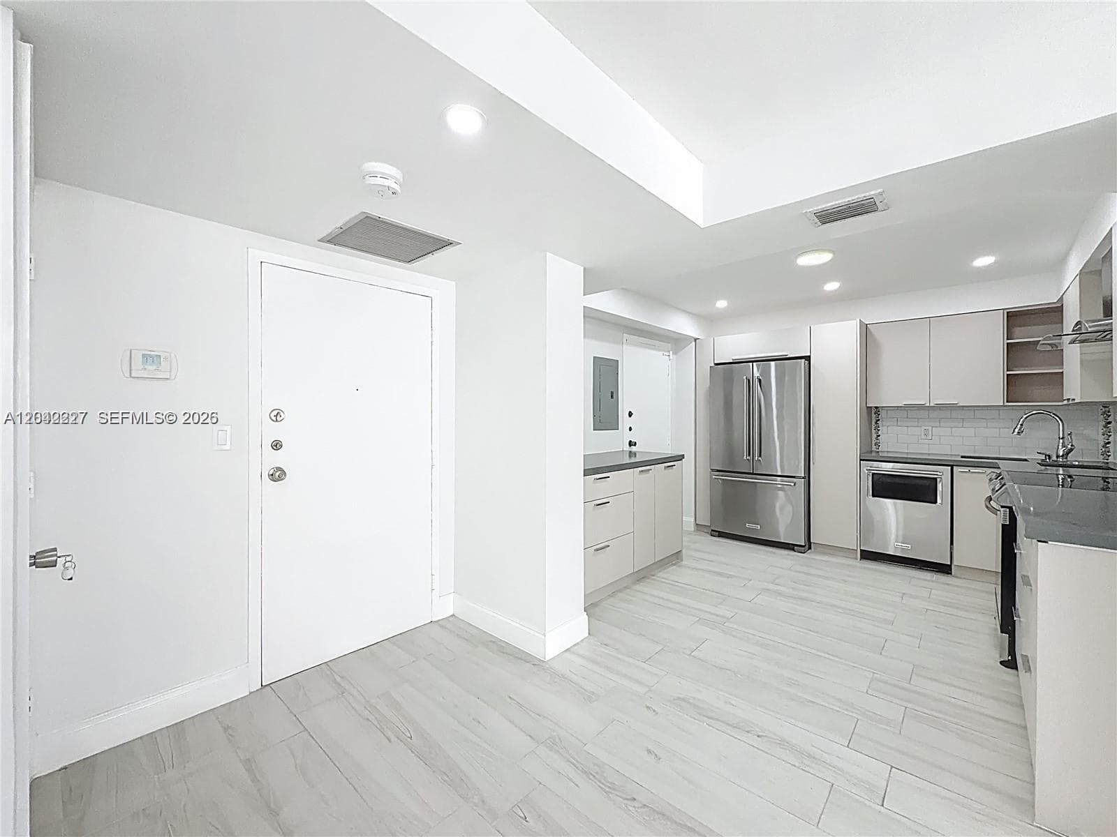 250 174th St 1211 photo 14