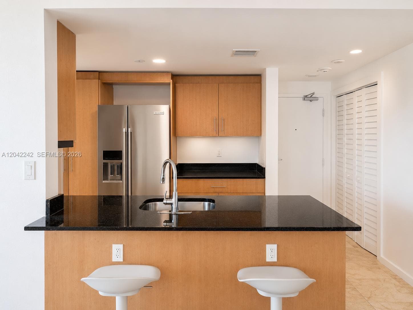 10275 Collins Ave 431 photo 8