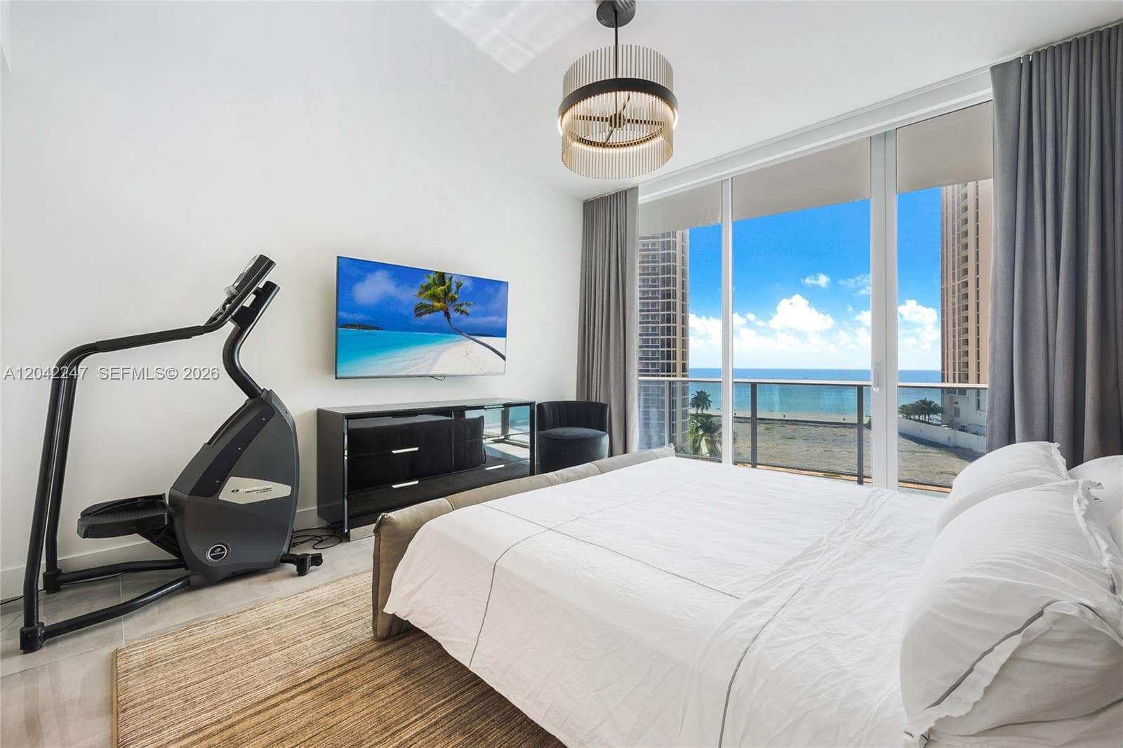 17550 Collins Ave 702 photo 10