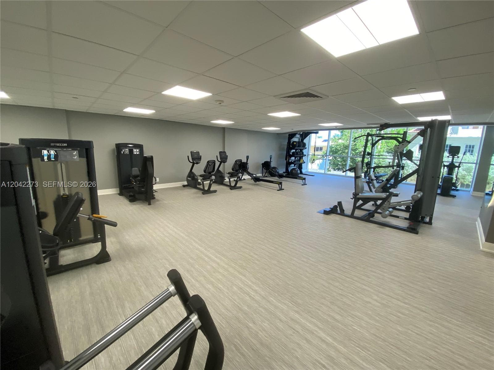 531 N ocean 611 photo 23