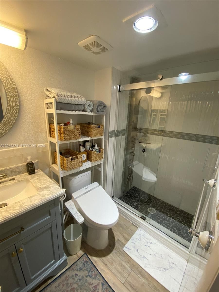 531 N ocean 611 photo 16