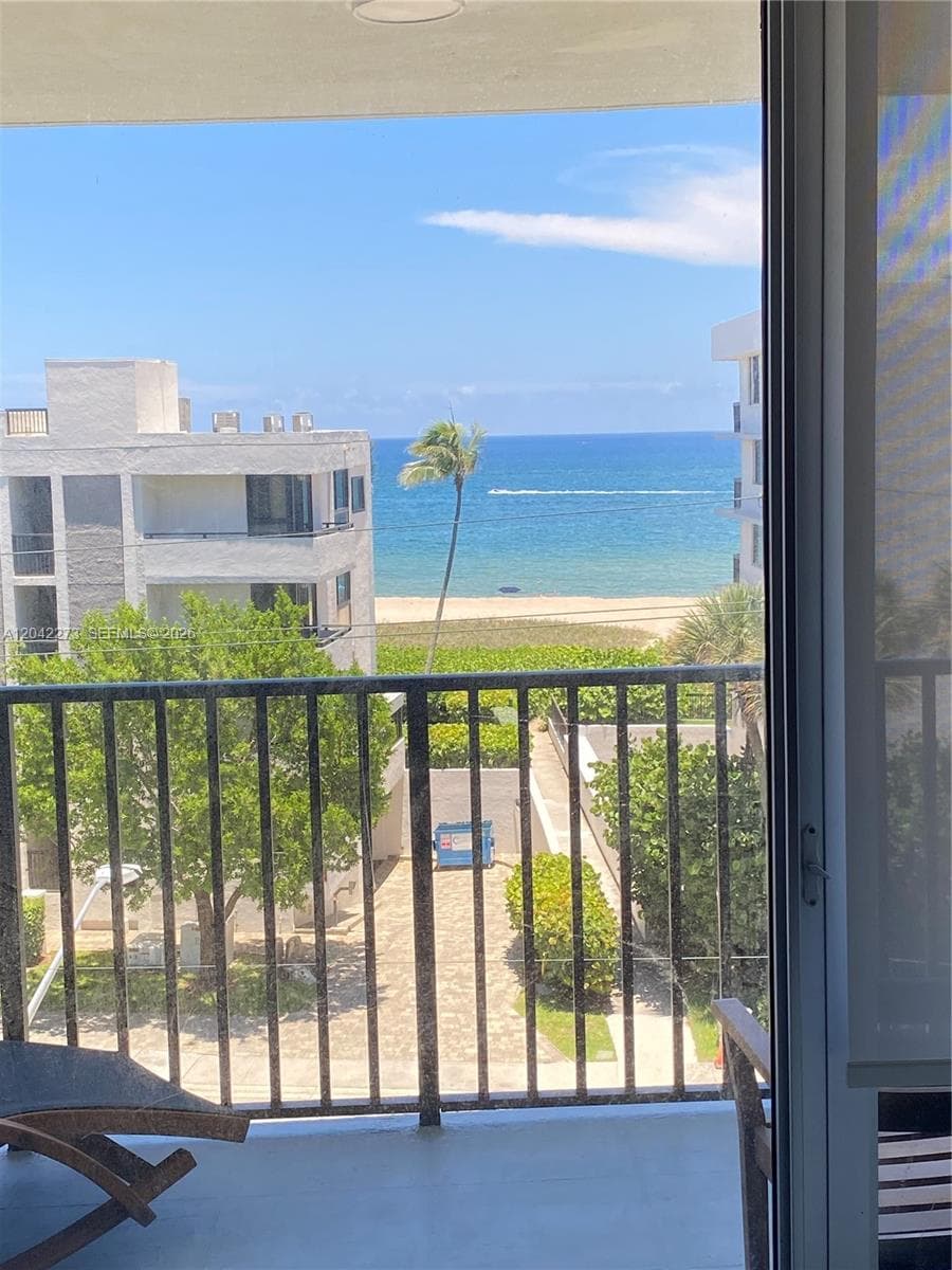531 N ocean 611 photo 4