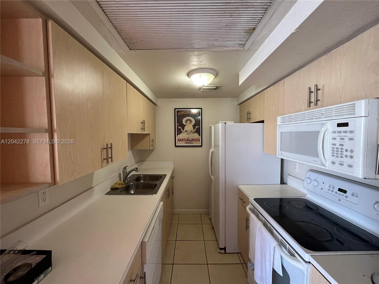 1185 Marseille Dr 309 photo 6