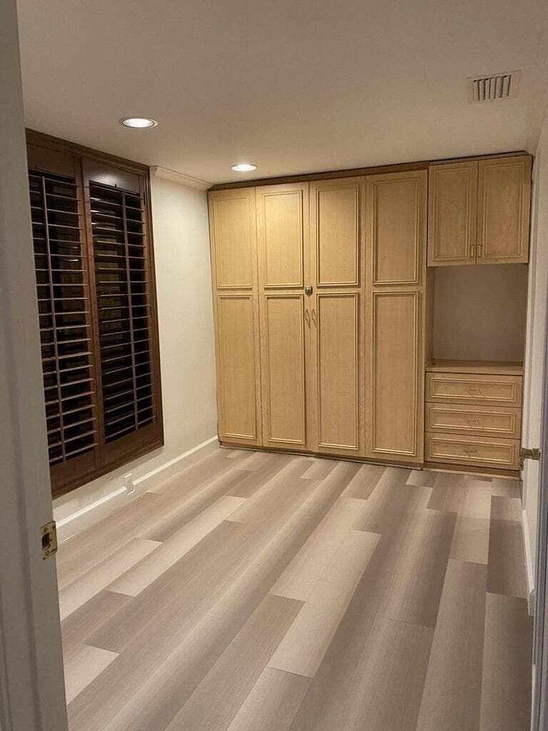 325 Sunset Drive A photo 10