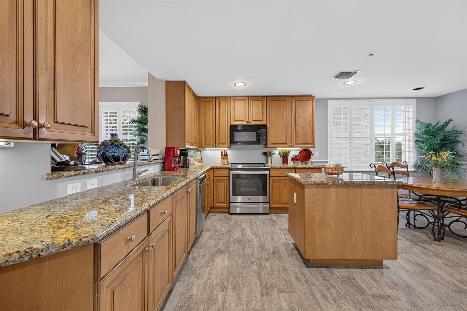 2024 Windward Drive photo 10