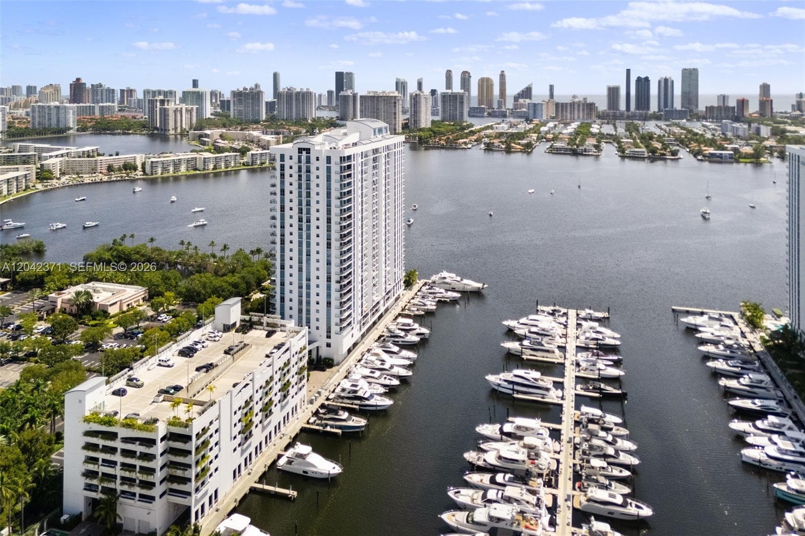 17301 Biscayne Blvd 1704 photo 2