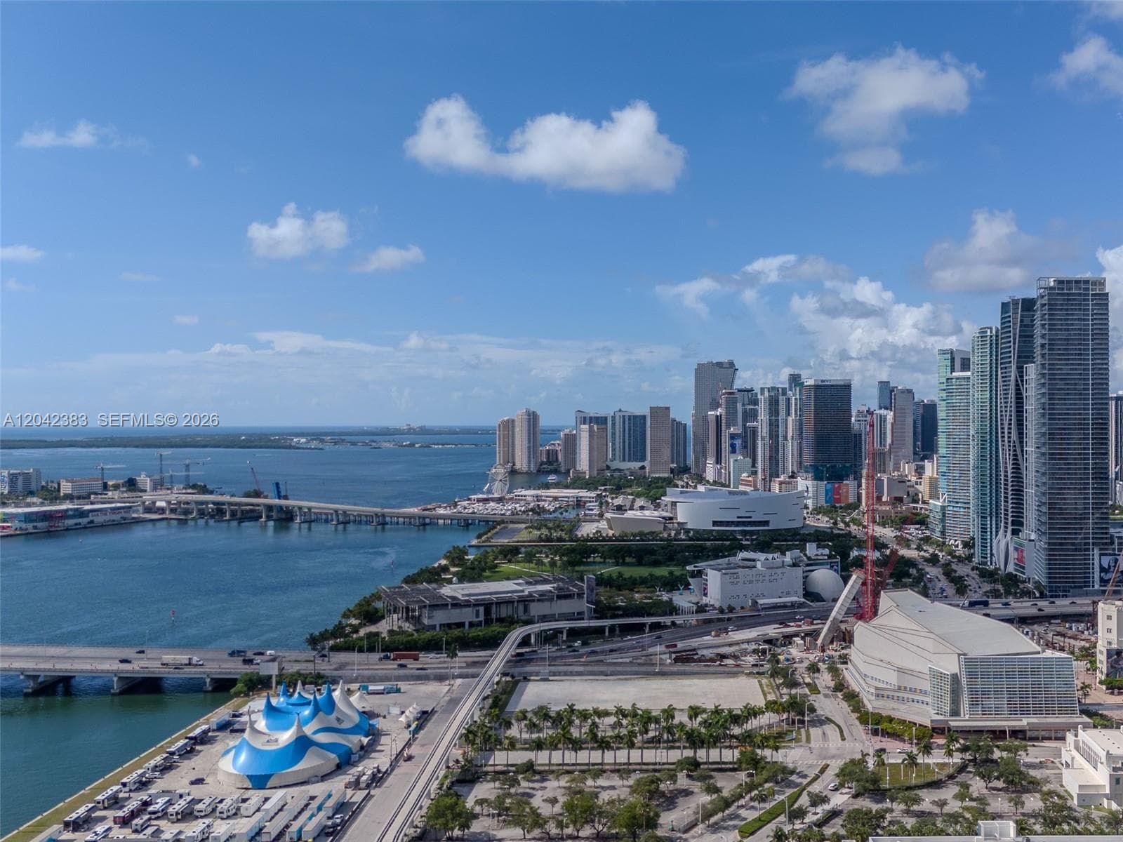 1750 N Bayshore Dr 5212 photo 17