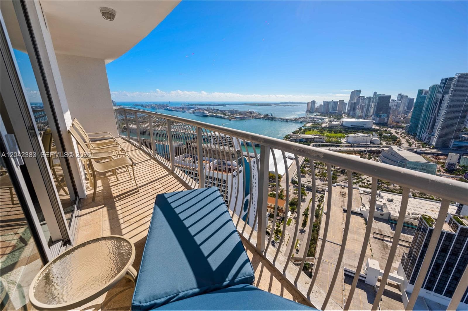 1750 N Bayshore Dr 5212 photo 22