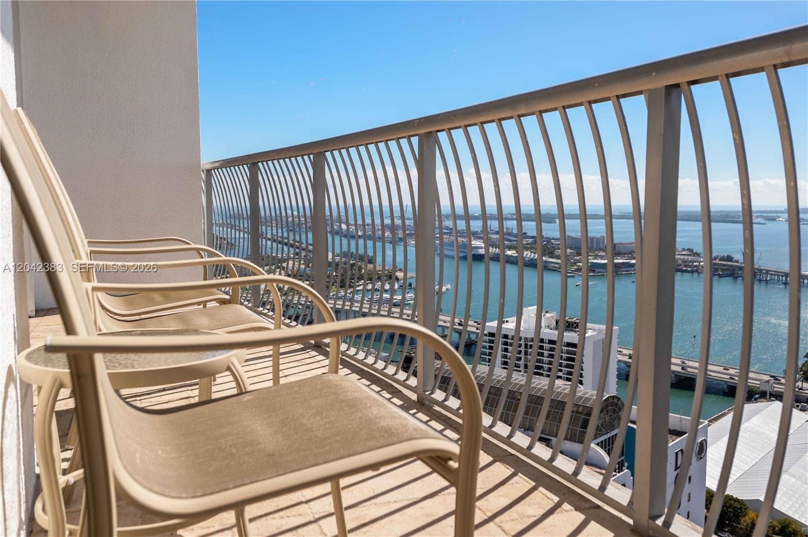 1750 N Bayshore Dr 5212 photo 21