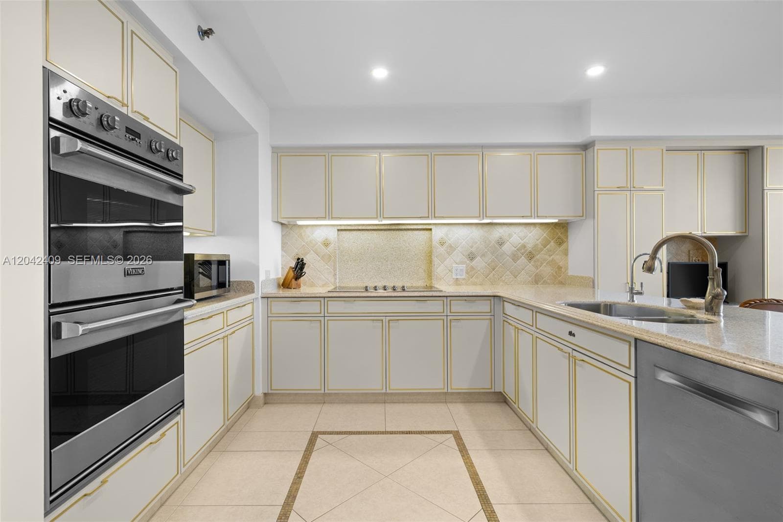 1500 S Ocean Blvd 804 photo 11