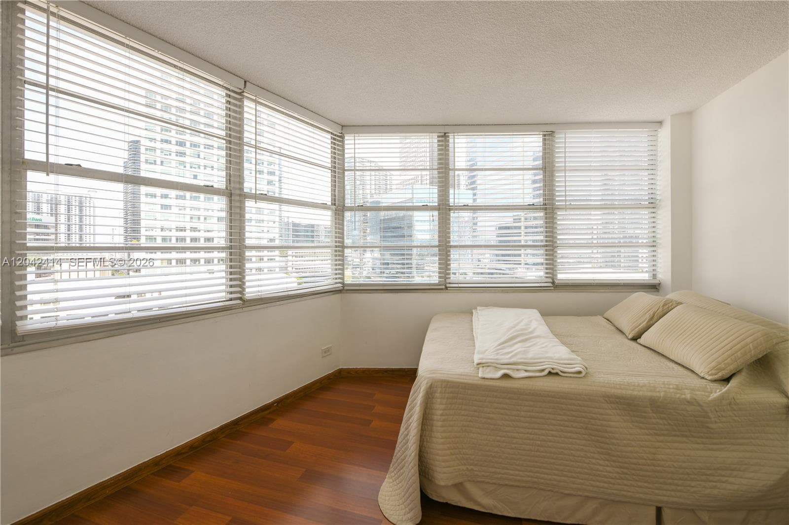 801 Brickell Bay Dr 1462 photo 13