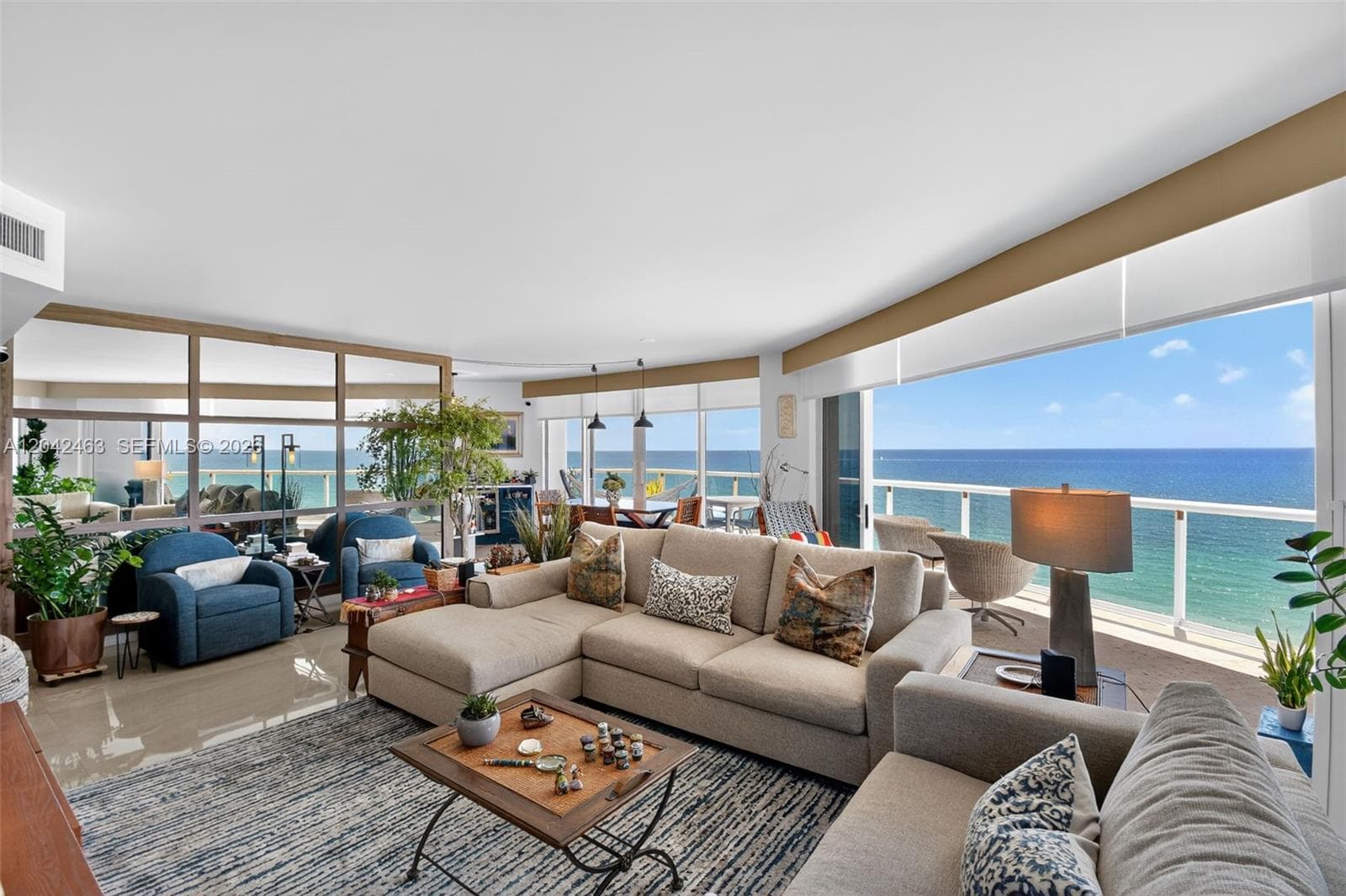 18671 Collins Ave 1401 photo 2
