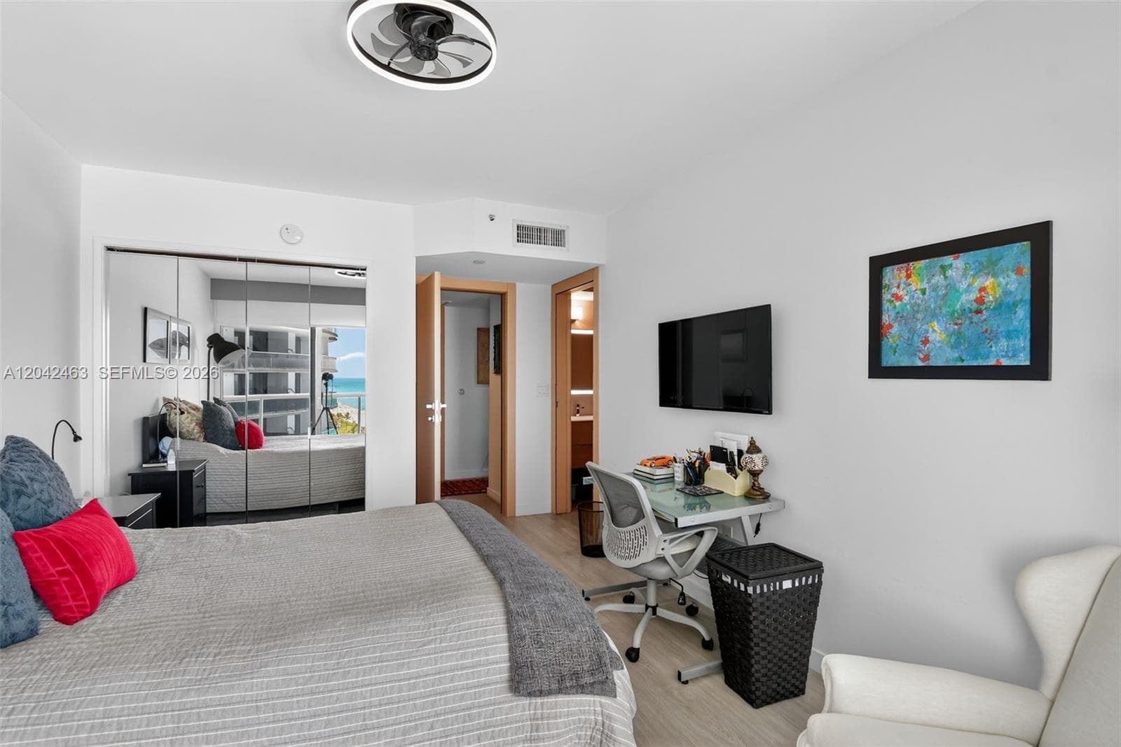 18671 Collins Ave 1401 photo 21