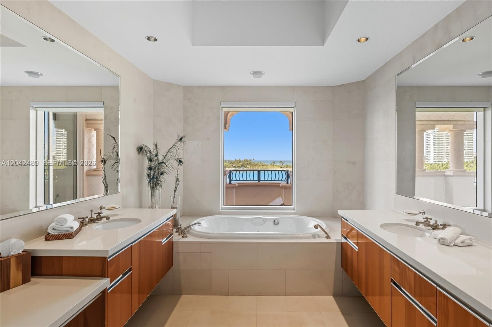 7141 Fisher Island Dr 7141 photo 19