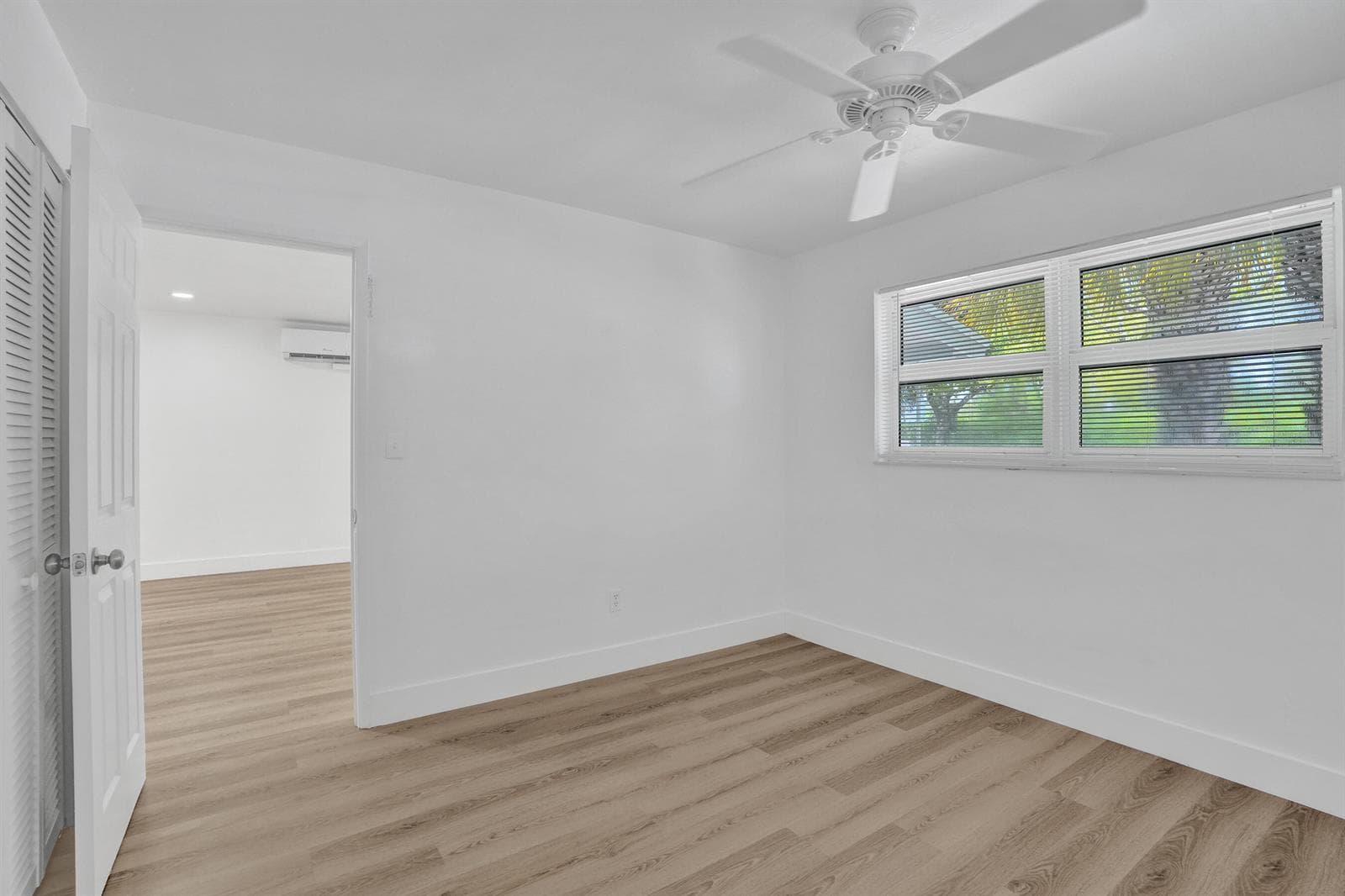 2020 NE 15th Street photo 18
