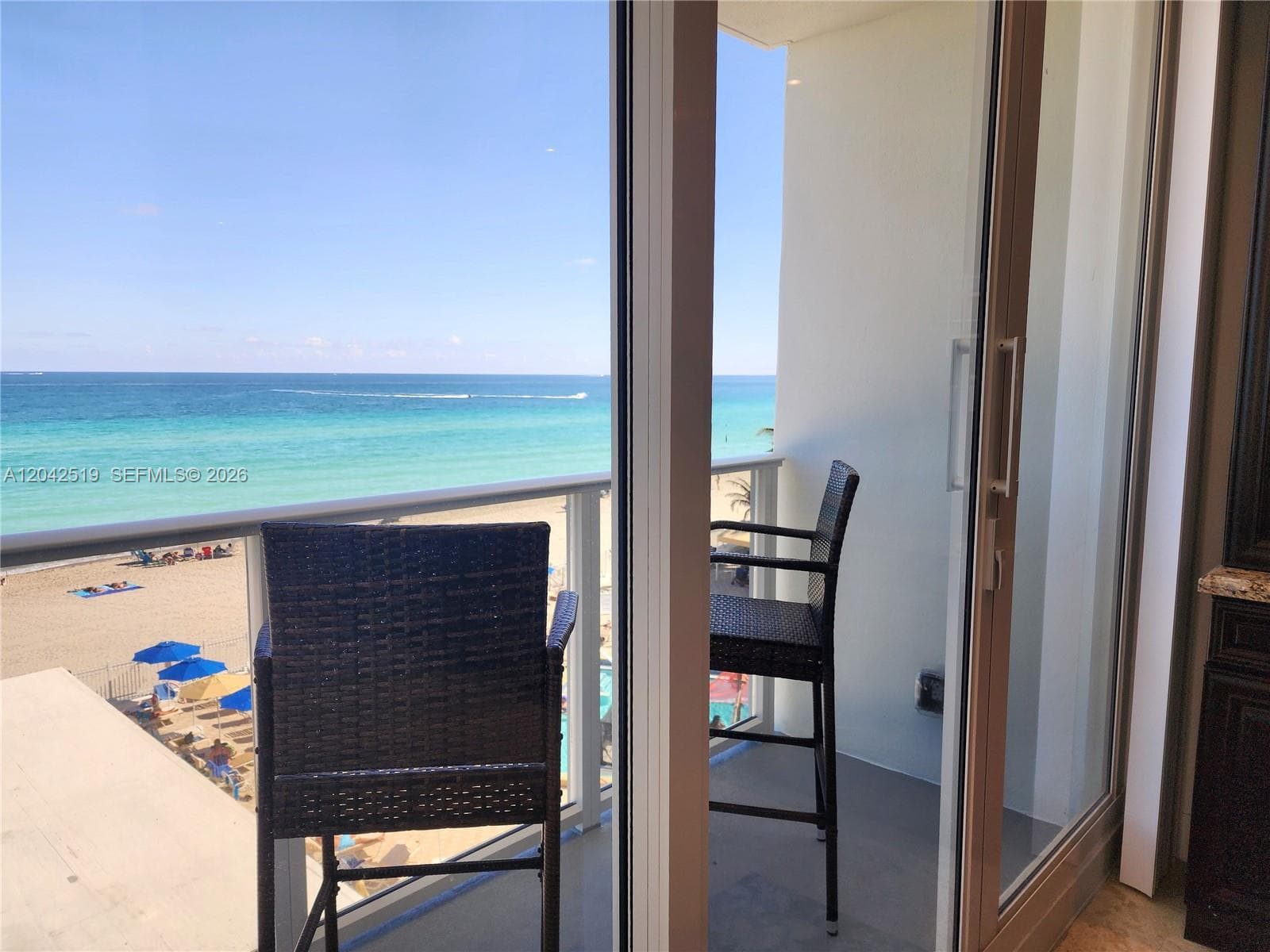 3505 S Ocean Dr 412 photo 4